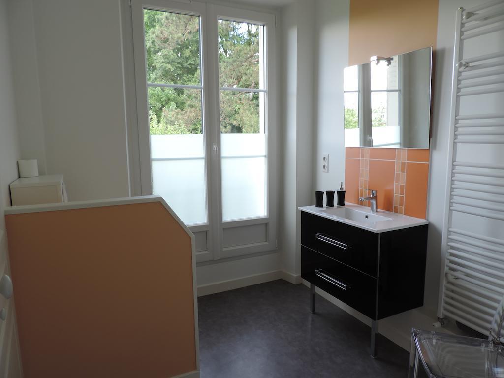 Cedre Et Charme Bed & Breakfast Saint-Branchs Bilik gambar